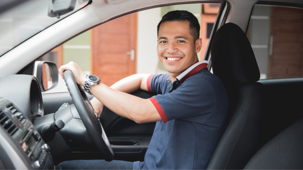 sewa mobil dan supir kenyamanan tanpa repot berkendara sendiri 1024x576