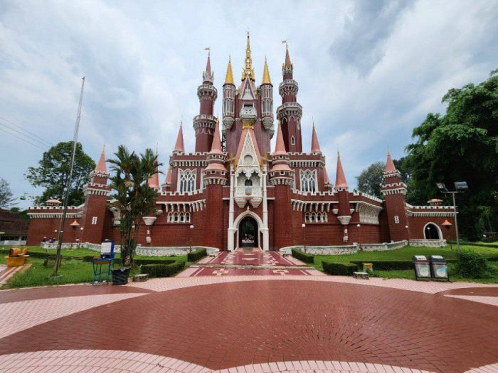 حديقة اندونيسيا الجميلة المصغرة